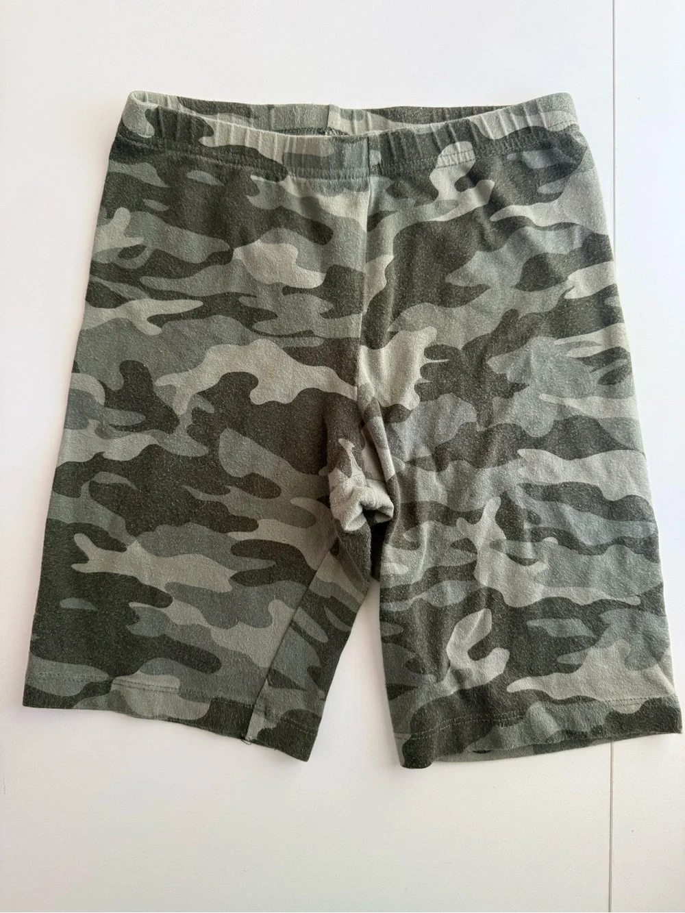 Old Navy Kids Camo Knit Biker Shorts - Olive & Light Green